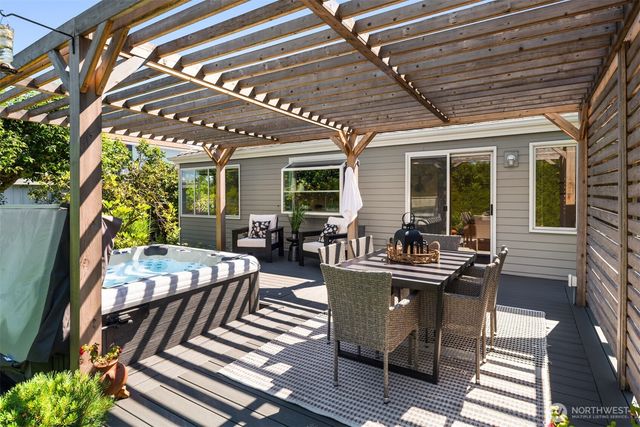 11280 Marine View Drive SW, Seattle, WA 98146