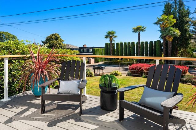 11280 Marine View Drive SW, Seattle, WA 98146