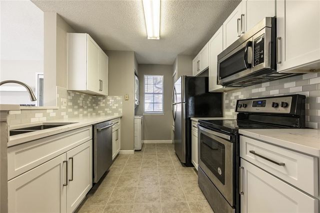 1107 Sandy Lane Drive, Alpharetta, GA 30022