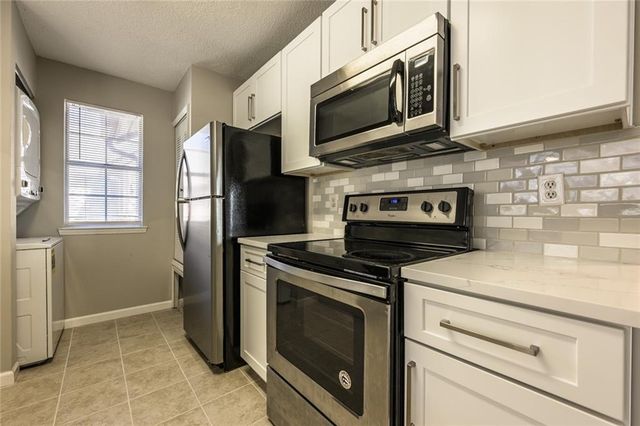 1107 Sandy Lane Drive, Alpharetta, GA 30022
