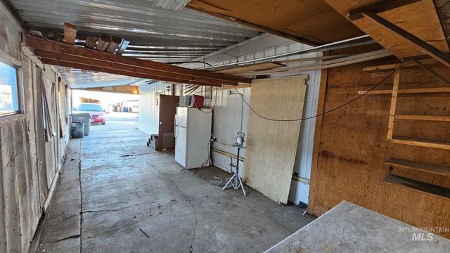 2493 N Bali Dr, Boise, ID 83713