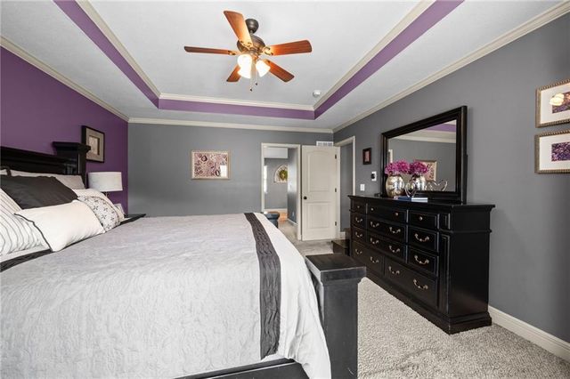 911 Chisam Road, Kearney, MO 64060