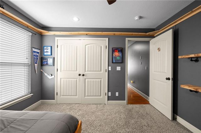 911 Chisam Road, Kearney, MO 64060