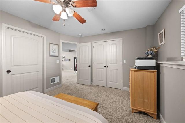 911 Chisam Road, Kearney, MO 64060