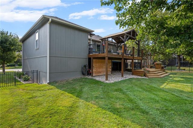 911 Chisam Road, Kearney, MO 64060