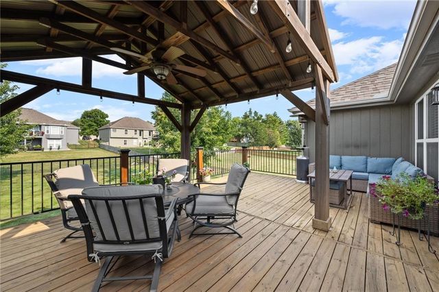 911 Chisam Road, Kearney, MO 64060