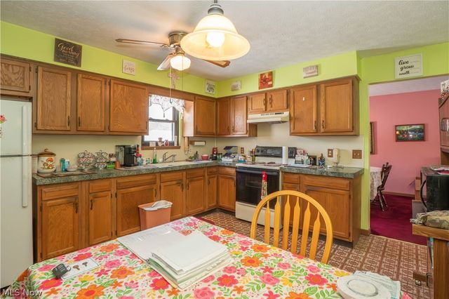 3985 36th Street NW, Canton, OH 44718