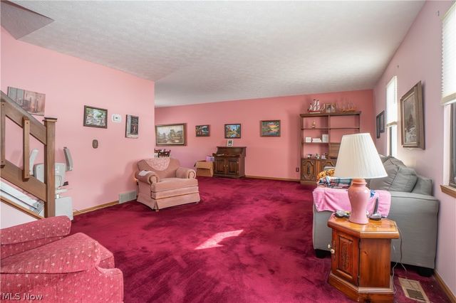 3985 36th Street NW, Canton, OH 44718