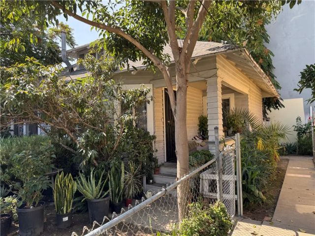 1935 Arapahoe, Los Angeles, CA 90007