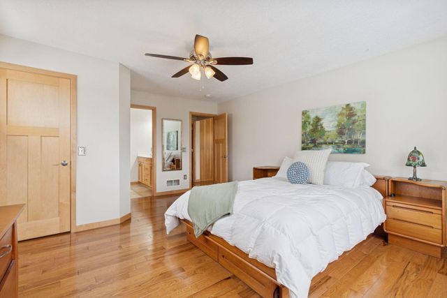 2215 Greenfield Drive E, Northfield, MN 55057