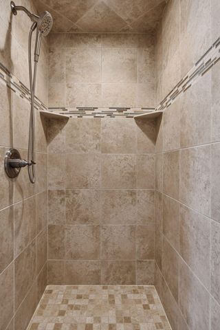 2215 Greenfield Drive E, Northfield, MN 55057