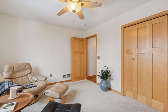 2215 Greenfield Drive E, Northfield, MN 55057