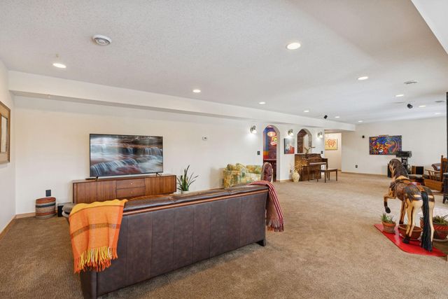 2215 Greenfield Drive E, Northfield, MN 55057