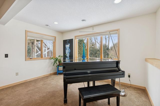 2215 Greenfield Drive E, Northfield, MN 55057