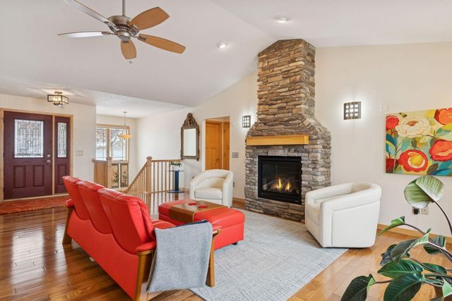 2215 Greenfield Drive E, Northfield, MN 55057