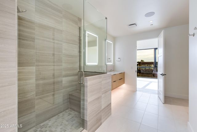 4849 N Camelback Ridge Drive A202, Scottsdale, AZ 85251