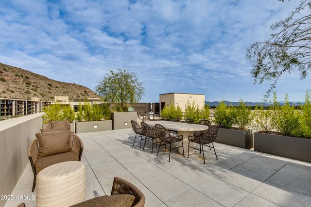 4849 N Camelback Ridge Drive A202, Scottsdale, AZ 85251