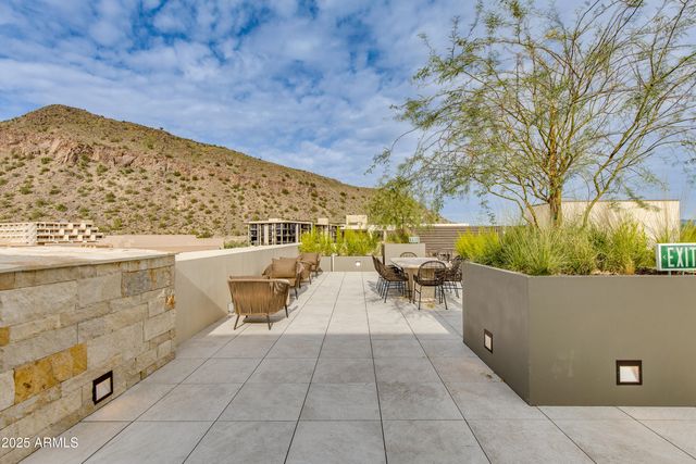 4849 N Camelback Ridge Drive A202, Scottsdale, AZ 85251