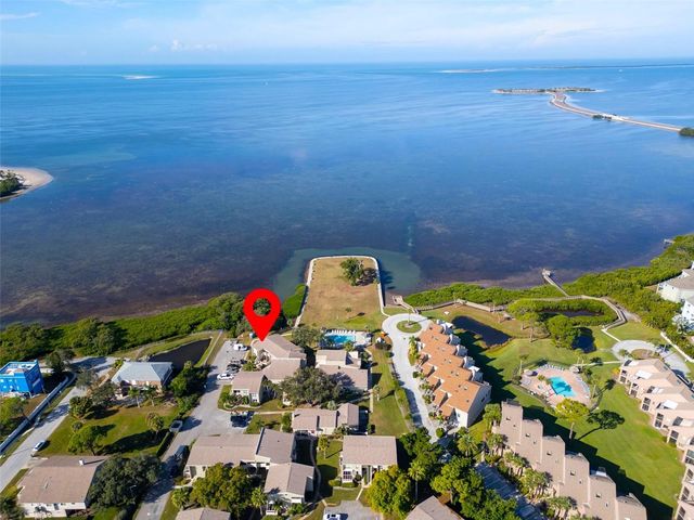 656 WINDRUSH BAY DRIVE 656, Tarpon Springs, FL 34689