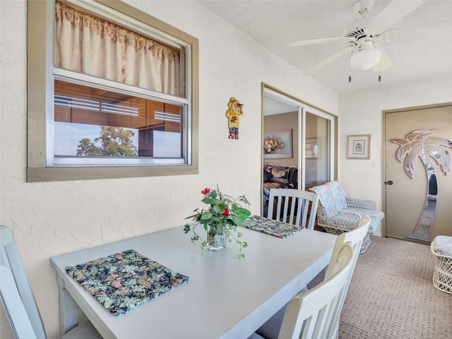 656 WINDRUSH BAY DRIVE 656, Tarpon Springs, FL 34689