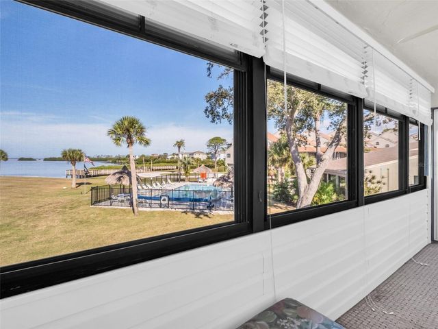 656 WINDRUSH BAY DRIVE 656, Tarpon Springs, FL 34689