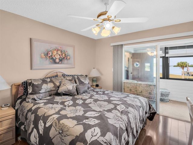 656 WINDRUSH BAY DRIVE 656, Tarpon Springs, FL 34689