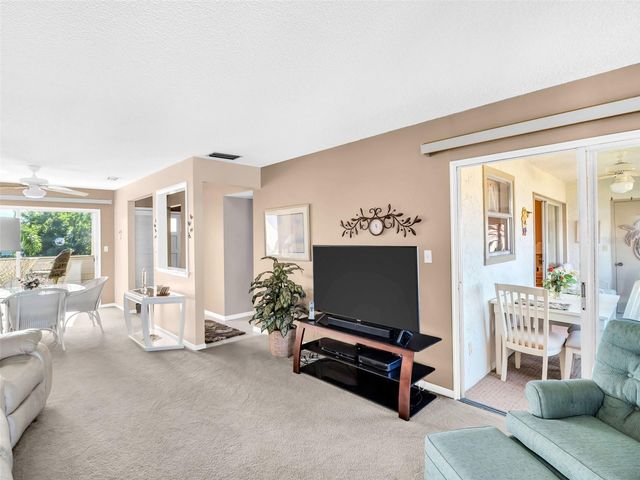 656 WINDRUSH BAY DRIVE 656, Tarpon Springs, FL 34689