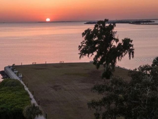 656 WINDRUSH BAY DRIVE 656, Tarpon Springs, FL 34689