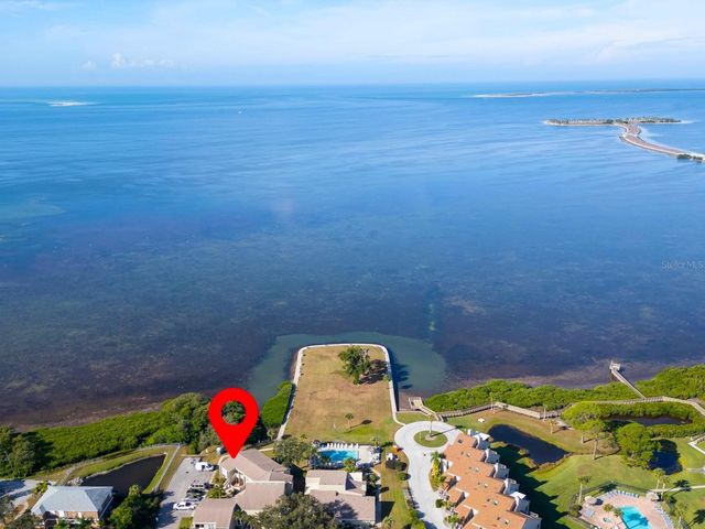 656 WINDRUSH BAY DRIVE 656, Tarpon Springs, FL 34689