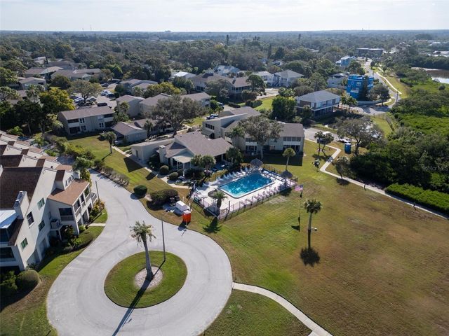 656 WINDRUSH BAY DRIVE 656, Tarpon Springs, FL 34689