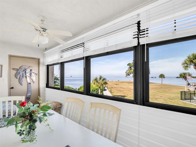 656 WINDRUSH BAY DRIVE 656, Tarpon Springs, FL 34689