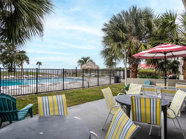 656 WINDRUSH BAY DRIVE 656, Tarpon Springs, FL 34689