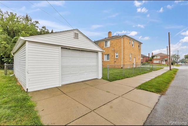 18512 Schaefer Highway, Detroit, MI 48235