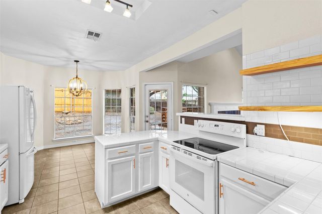 11105 Forest Breeze, Live Oak, TX 78233