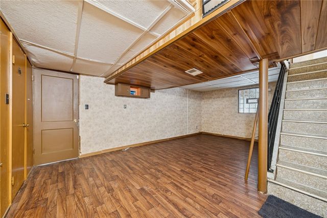 7867 Mark Dr, Penn Hills, PA 15147