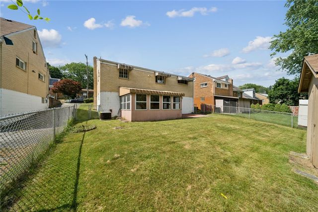 7867 Mark Dr, Penn Hills, PA 15147