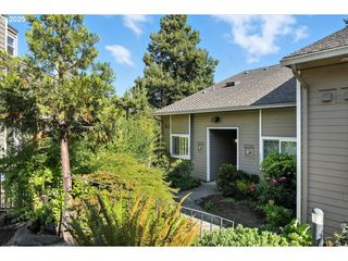 4658 Sw COMUS Pl, Portland, OR 97219