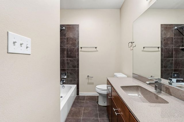 2911 Corbin LN, Austin, TX 78704