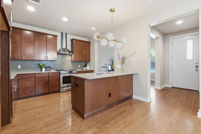 2911 Corbin LN, Austin, TX 78704