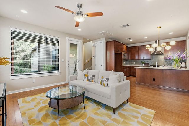 2911 Corbin LN, Austin, TX 78704