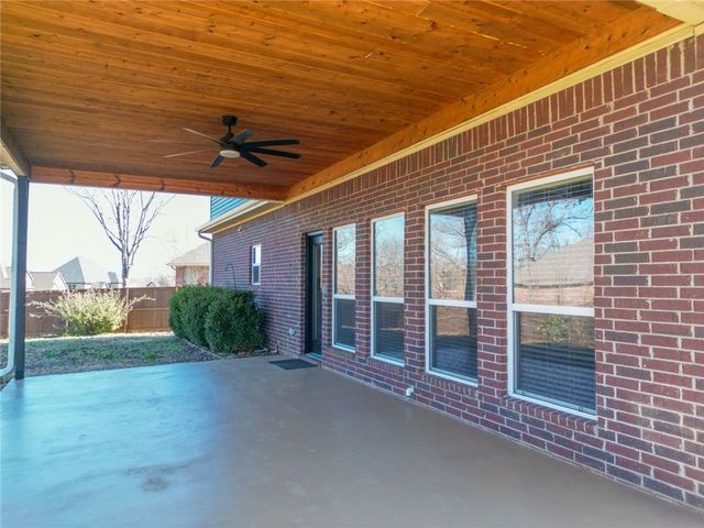 22 Blue Stem Lane, Bentonville, AR 72712