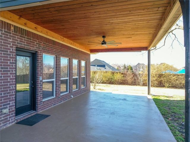 22 Blue Stem Lane, Bentonville, AR 72712