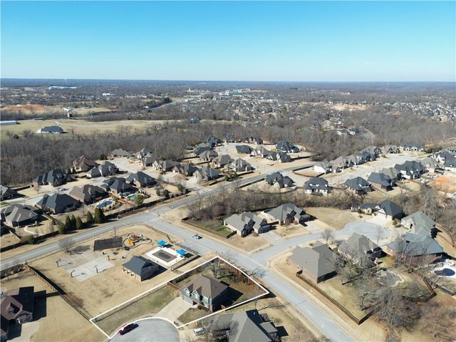 22 Blue Stem Lane, Bentonville, AR 72712