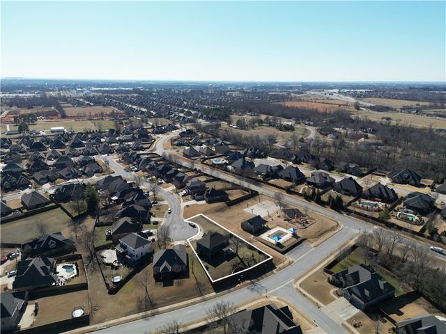 22 Blue Stem Lane, Bentonville, AR 72712