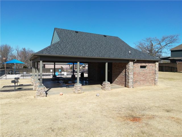 22 Blue Stem Lane, Bentonville, AR 72712