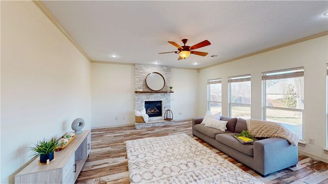 22 Blue Stem Lane, Bentonville, AR 72712