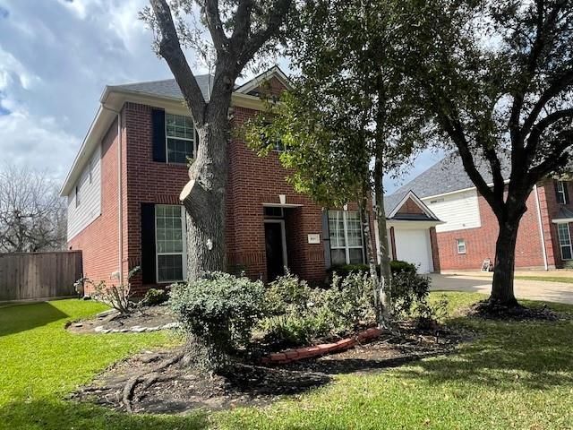 8519 Babbling Brook Court, Sugar Land, TX 77479