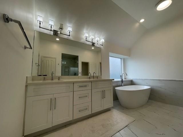 8519 Babbling Brook Court, Sugar Land, TX 77479