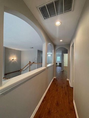 8519 Babbling Brook Court, Sugar Land, TX 77479