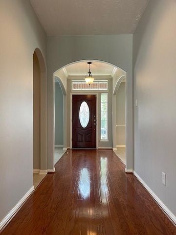 8519 Babbling Brook Court, Sugar Land, TX 77479